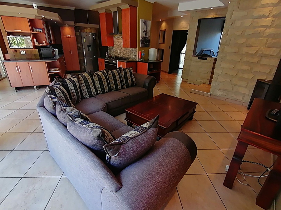 5 Bedroom Property for Sale in Universitas Free State